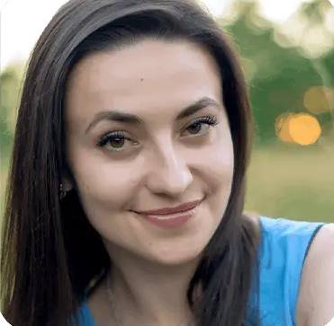 Verified customer testimonial highlighting improved liver function, digestion, and overall health outcomes